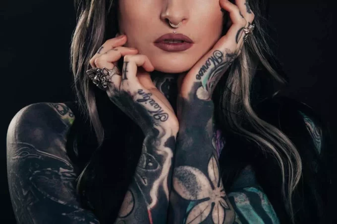 femme-tatouee